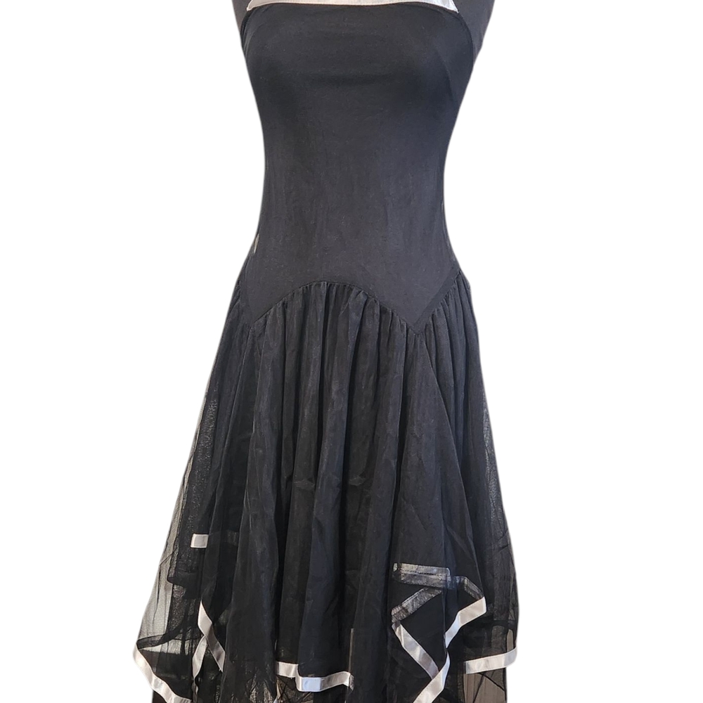 Frederick's of Hollywood Black Strapless Fit and Flare Cocktail Dress